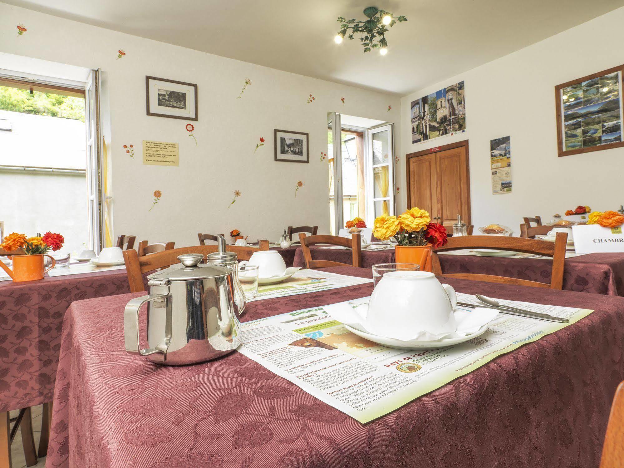 Auberge De L'Isard Saint-Denis  Eksteriør billede