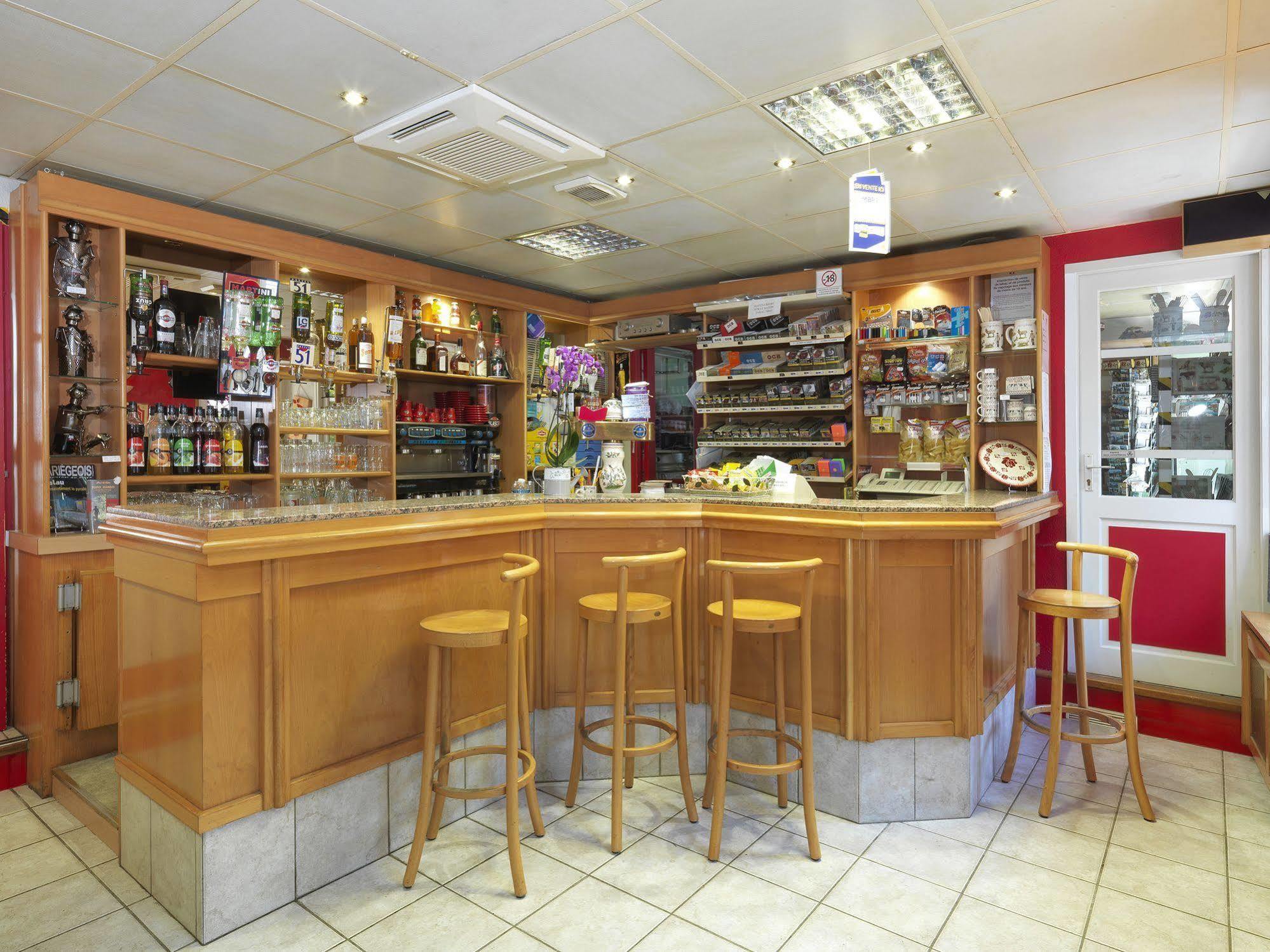 Auberge De L'Isard Saint-Denis  Eksteriør billede